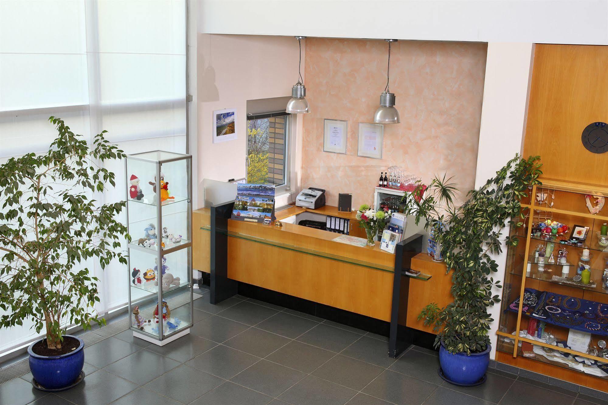 Vch Hotel Greifswald Bagian luar foto